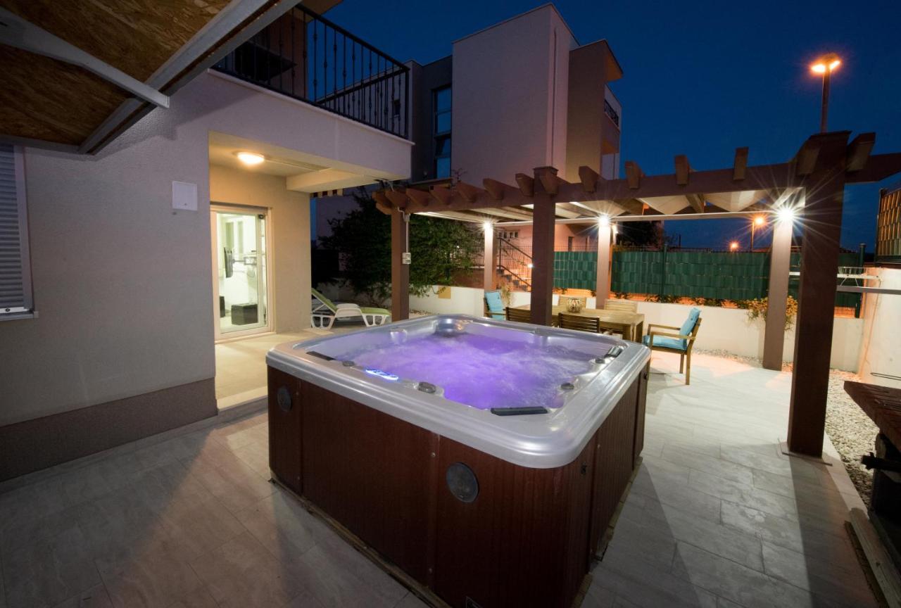 Apartment Miss Tina Trogir Exterior photo