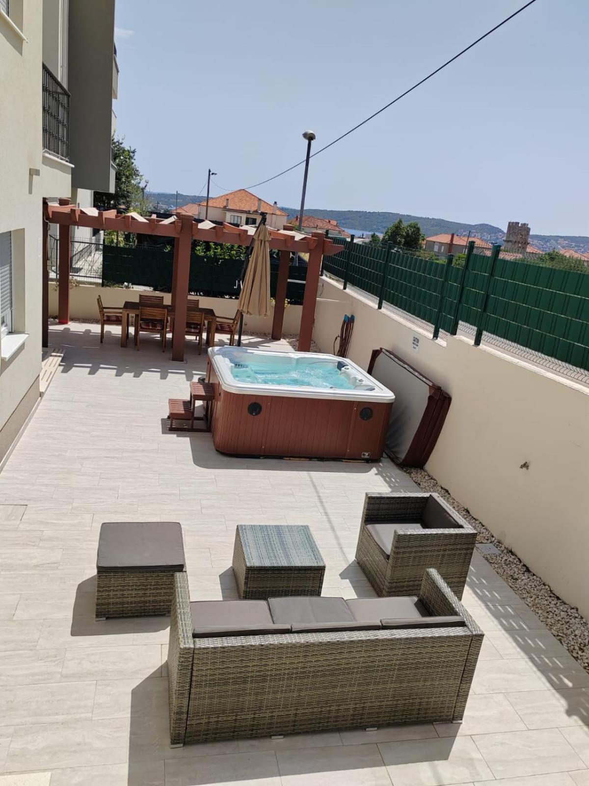 Apartment Miss Tina Trogir Exterior photo